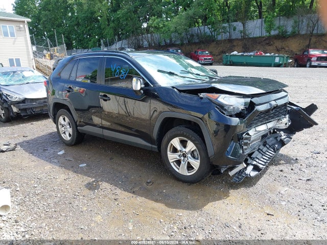 2021 TOYOTA RAV4 XLE - 1