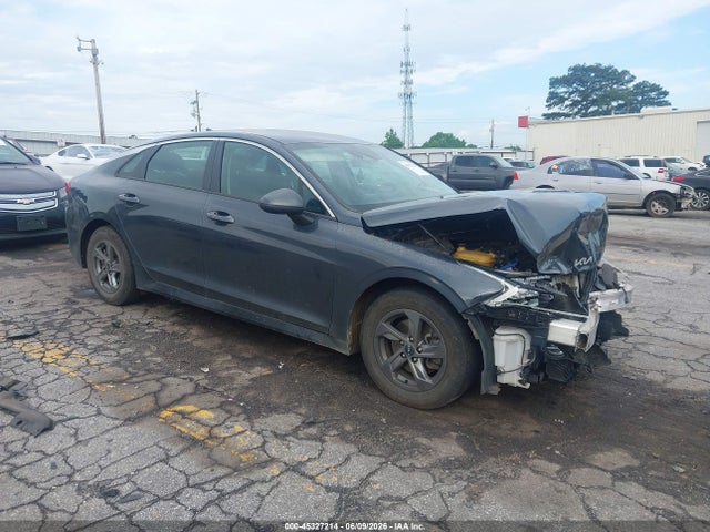 2022 KIA K5 LXS - 1