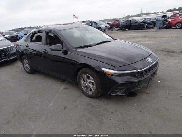 2025 HYUNDAI ELANTRA SE - 1