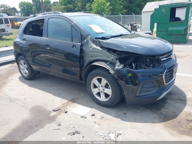 2019 CHEVROLET TRAX LT - 1
