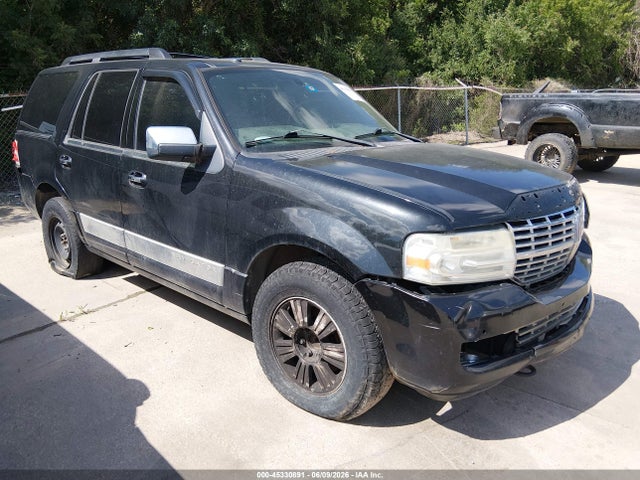 2013 LINCOLN NAVIGATOR - 1