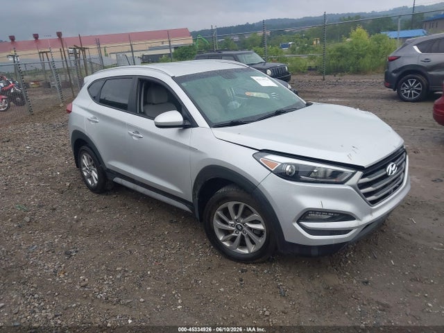 2017 HYUNDAI TUCSON SE - 1