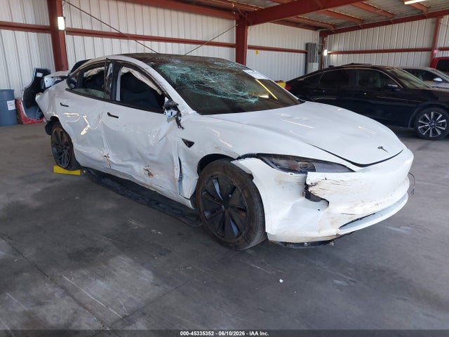 2026 TESLA MODEL 3 - 1