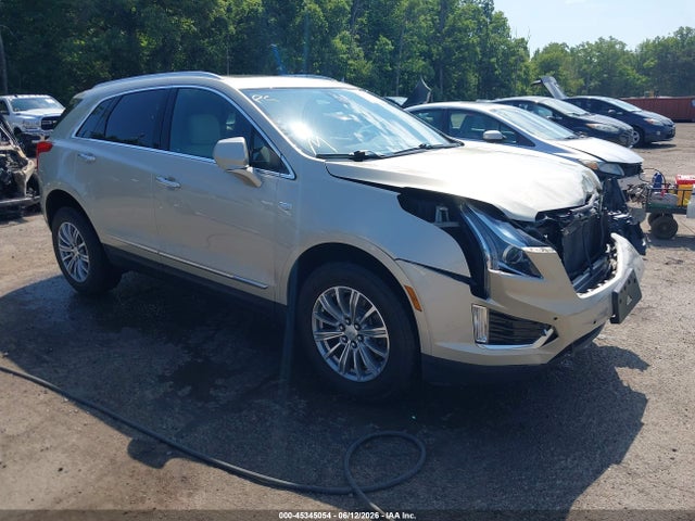 2017 CADILLAC XT5 LUXURY - 1