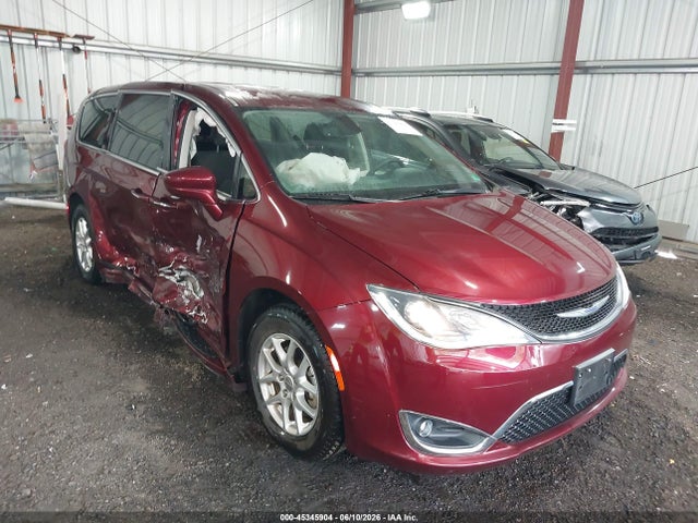 2020 CHRYSLER PACIFICA TOURING - 1