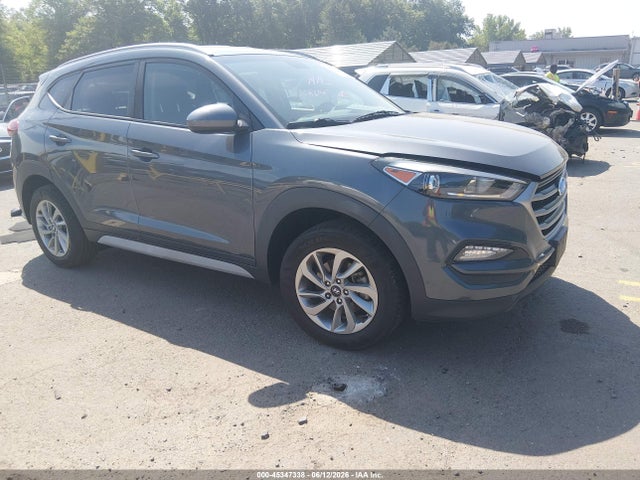 2017 HYUNDAI TUCSON SE - 1