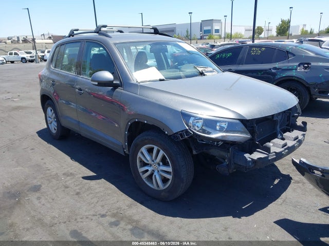 2016 VOLKSWAGEN TIGUAN S - 1