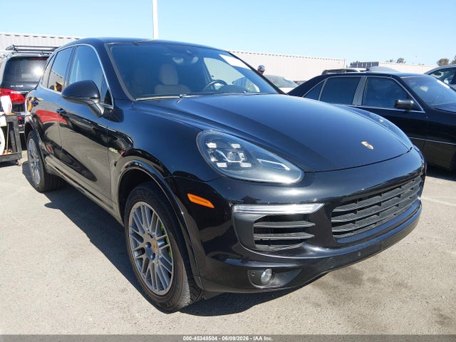2015 PORSCHE CAYENNE E-HYBRID - 1