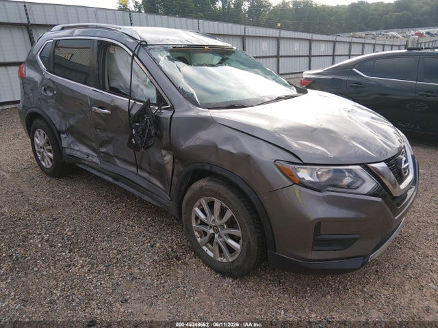 2017 NISSAN ROGUE SV - 1