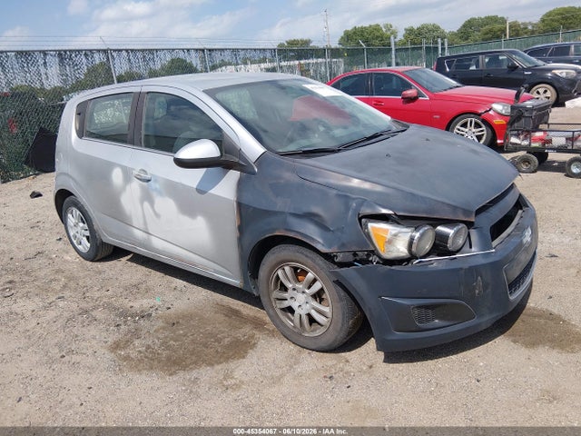 2016 CHEVROLET SONIC LT AUTO - 1
