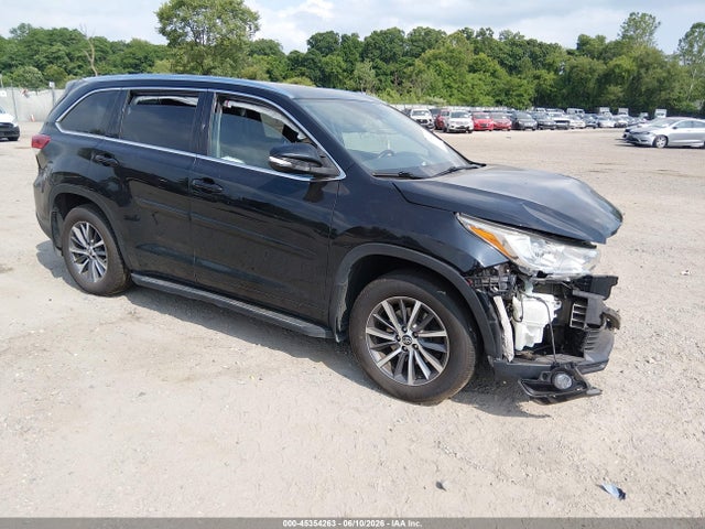 2018 TOYOTA HIGHLANDER XLE - 1