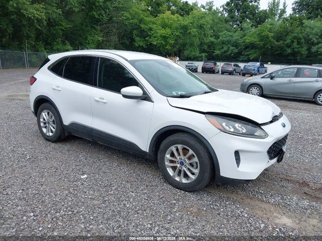 2020 FORD ESCAPE SE - 1