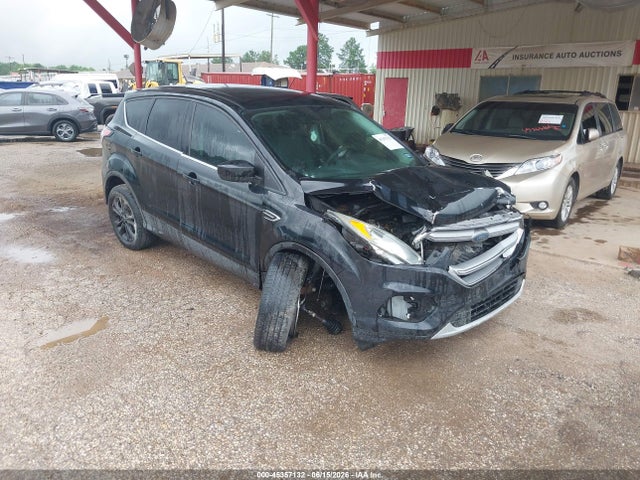 2017 FORD ESCAPE SE - 1