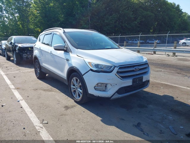 2017 FORD ESCAPE SE - 1