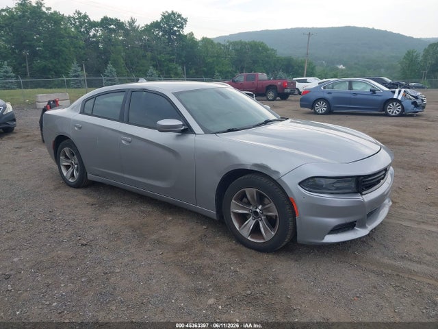 2016 DODGE CHARGER SXT - 1