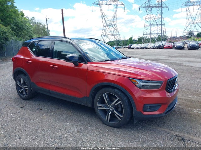 2021 VOLVO XC40 T5 - 1