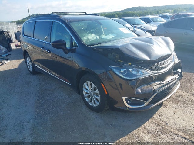 2017 CHRYSLER PACIFICA TOURING-L - 1