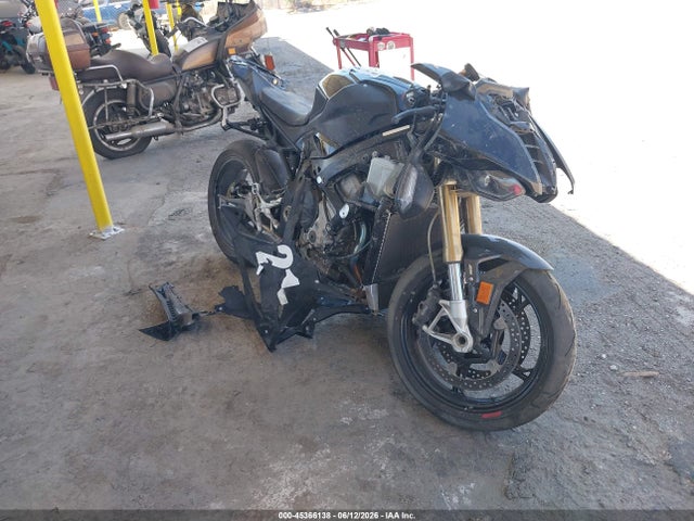 2026 BMW S 1000 RR - 1