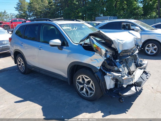 2022 SUBARU FORESTER PREMIUM - 1