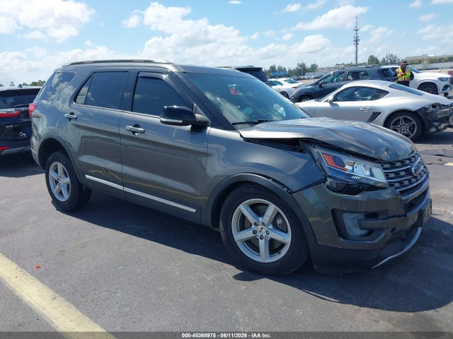 2017 FORD EXPLORER XLT - 1
