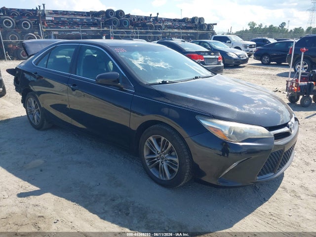 2017 TOYOTA CAMRY SE - 1