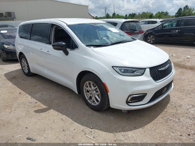 2024 CHRYSLER PACIFICA TOURING - 1