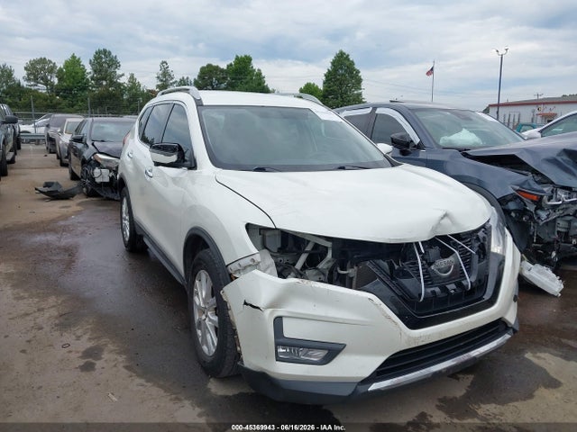 2017 NISSAN ROGUE SV - 1