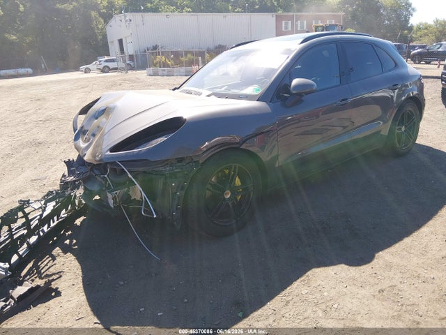 2015 PORSCHE MACAN S - 1