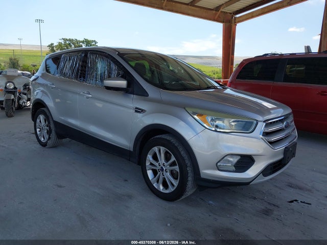 2017 FORD ESCAPE SE - 1