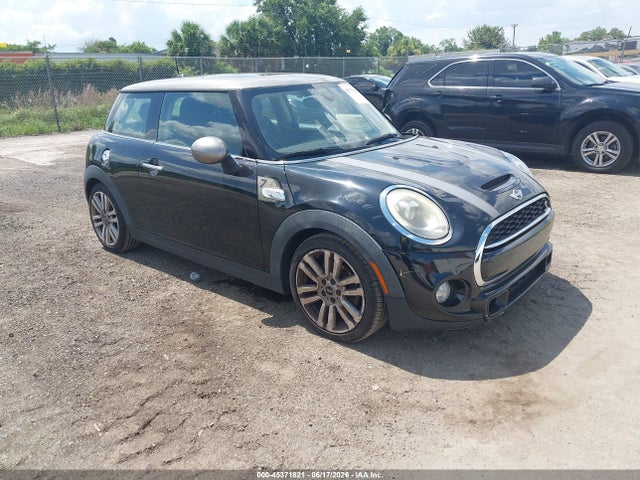 2017 MINI HARDTOP COOPER - 1