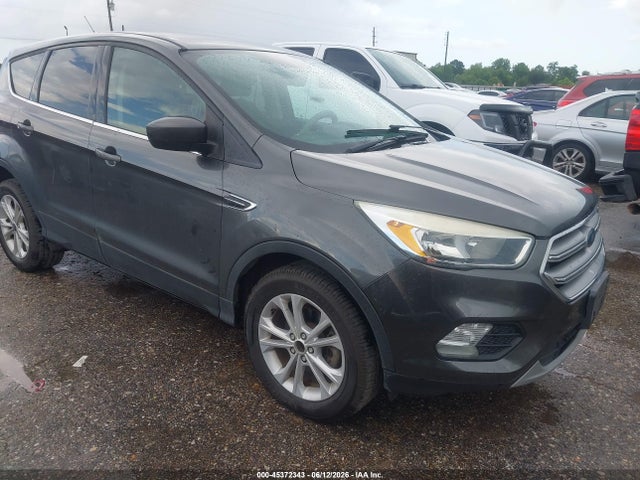 2017 FORD ESCAPE SE - 1