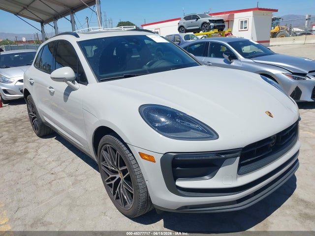 2023 PORSCHE MACAN T - 1