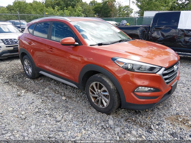 2017 HYUNDAI TUCSON SE - 1