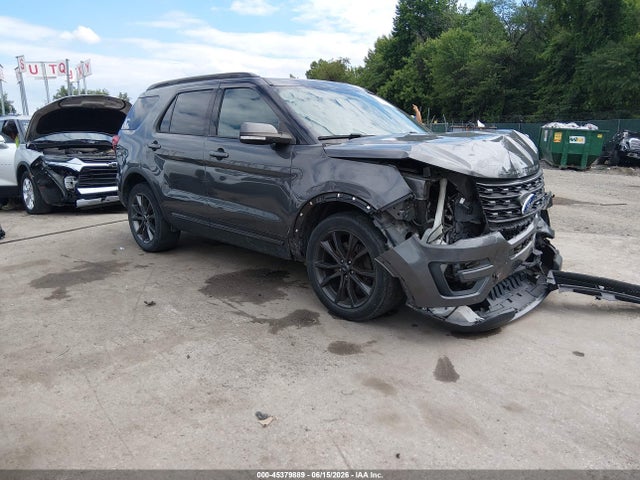 2017 FORD EXPLORER XLT - 1