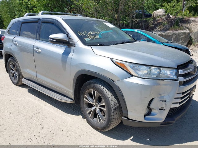 2017 TOYOTA HIGHLANDER LE PLUS - 1