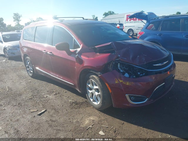 2018 CHRYSLER PACIFICA TOURING L - 1