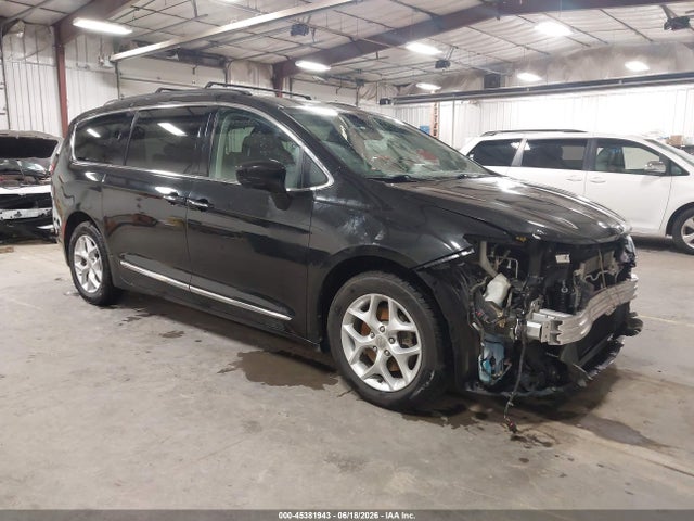 2017 CHRYSLER PACIFICA TOURING-L - 1