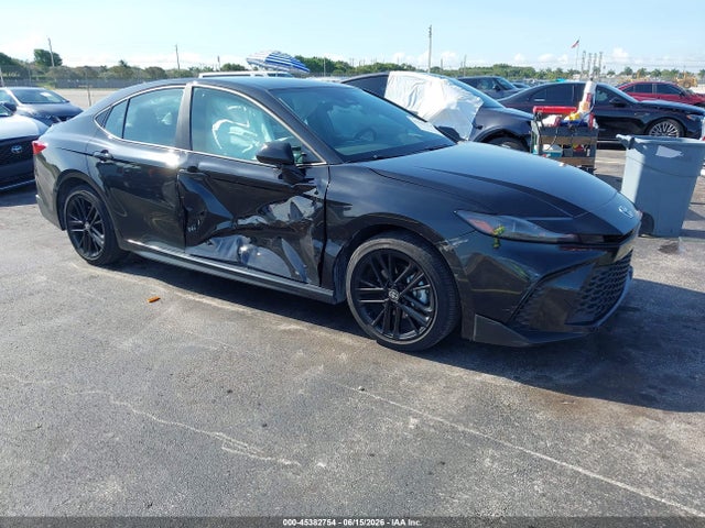 2025 TOYOTA CAMRY SE - 1