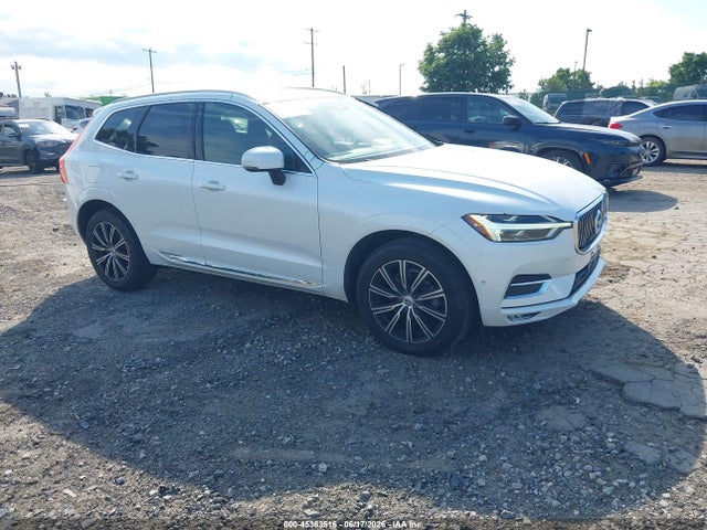 2019 VOLVO XC60 T5 - 1