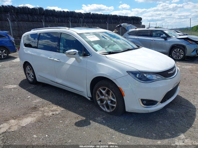 2019 CHRYSLER PACIFICA LIMITED - 1