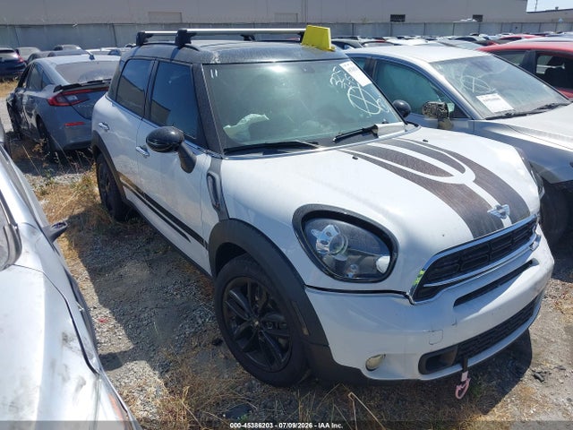 2016 MINI COUNTRYMAN COOPER - 1