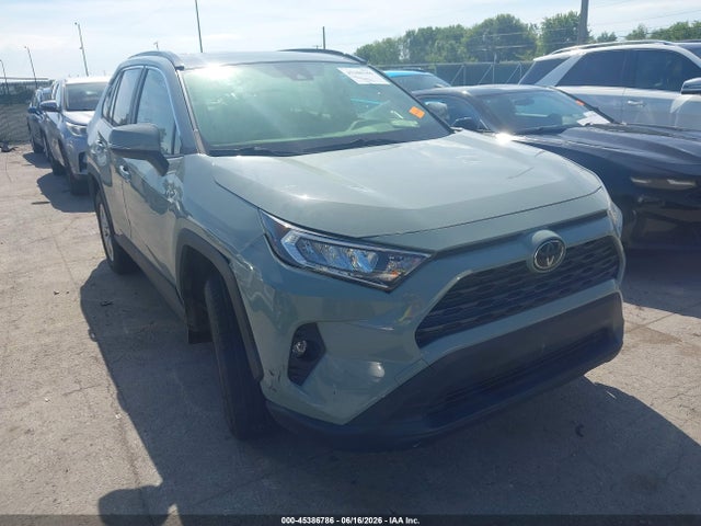 2019 TOYOTA RAV4 XLE - 1