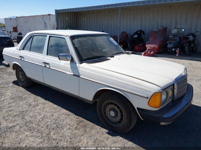 1984 MERCEDES-BENZ 300 DT - 1