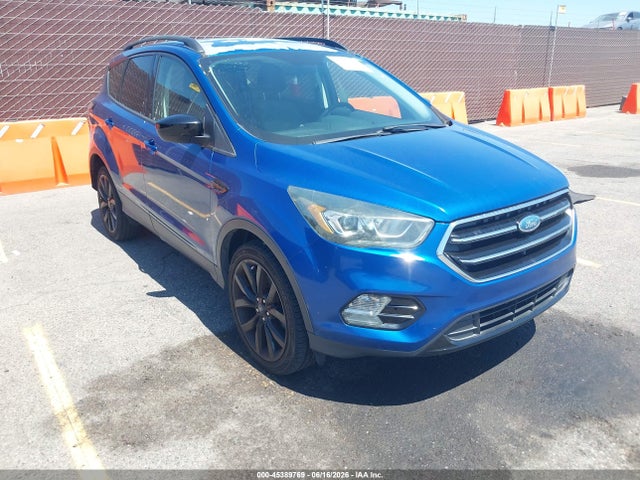 2017 FORD ESCAPE SE - 1
