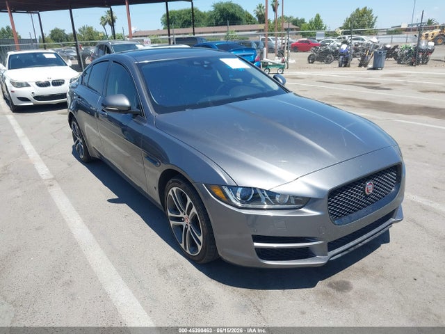 2018 JAGUAR XE 25T - 1