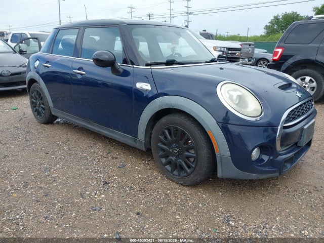 2017 MINI HARDTOP COOPER - 1