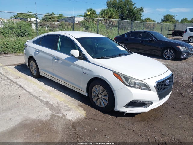 2017 HYUNDAI SONATA HYBRID SE - 1