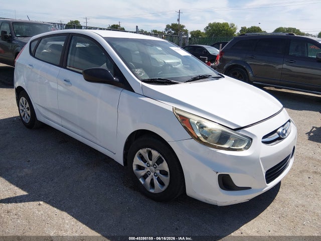 2016 HYUNDAI ACCENT SE - 1