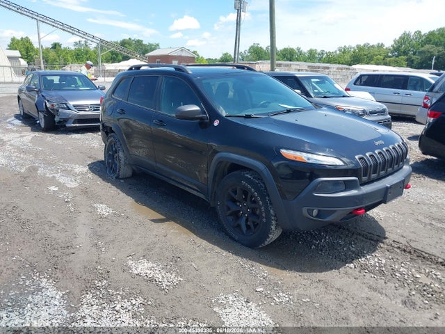 2017 JEEP CHEROKEE TRAILHAWK 4X4 - 1