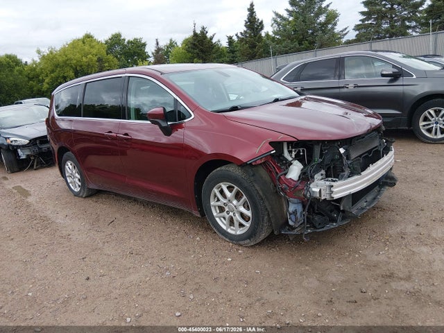 2017 CHRYSLER PACIFICA TOURING - 1